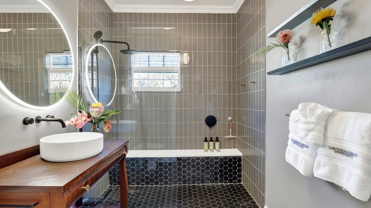 Photo of Bathroom in Beach Institute