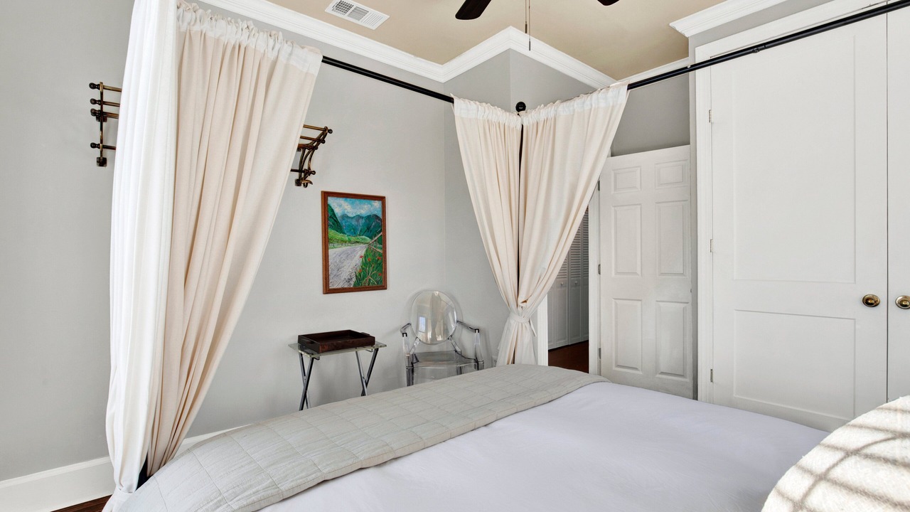 Photo of Bedroom in Beach Institute