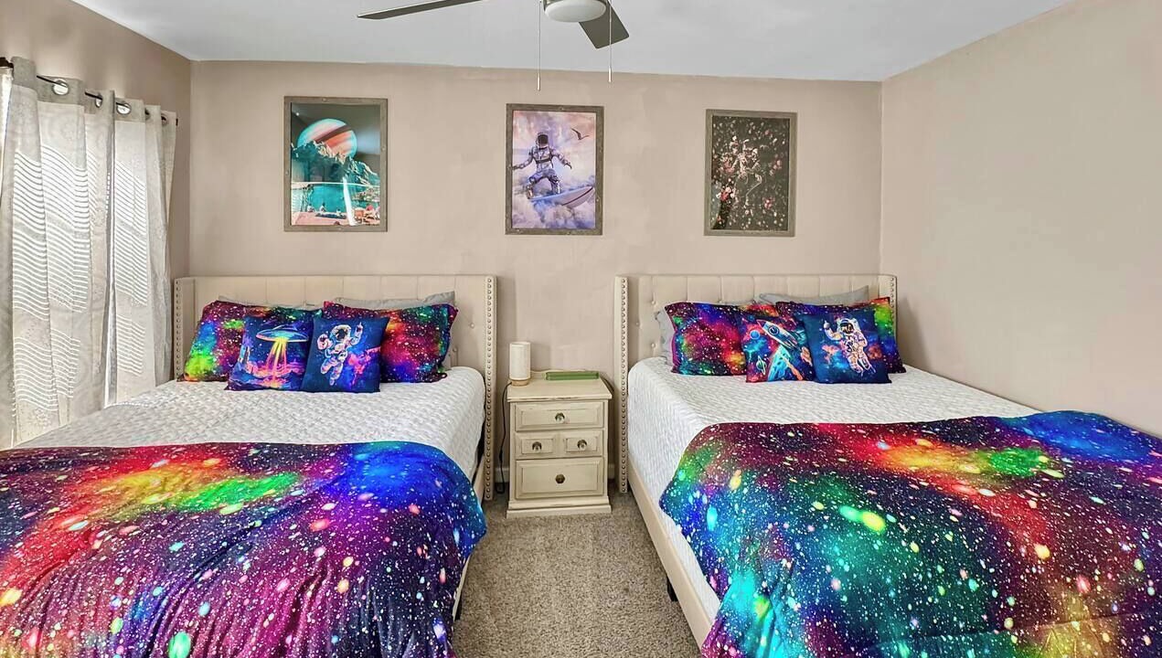 Photo of Bedroom in Sayles Blvd. Area