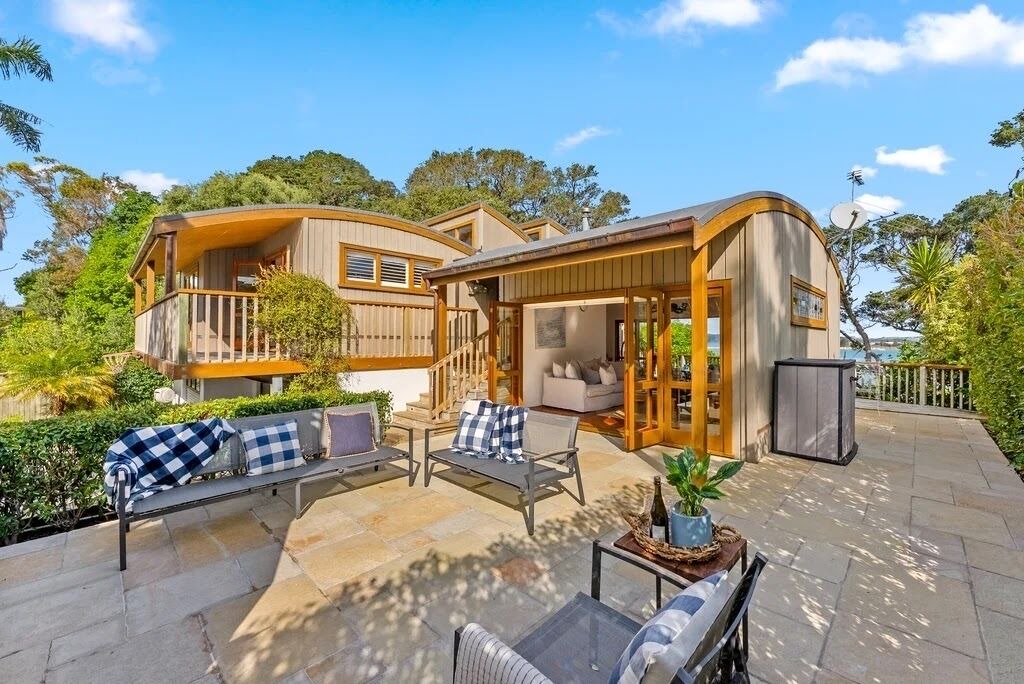 Photo of Patio Balcony in Whangateau