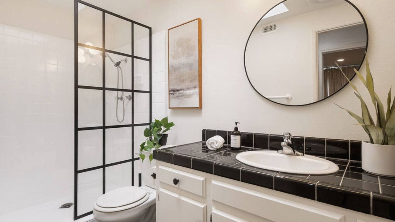 Photo of Bathroom in Placentia
