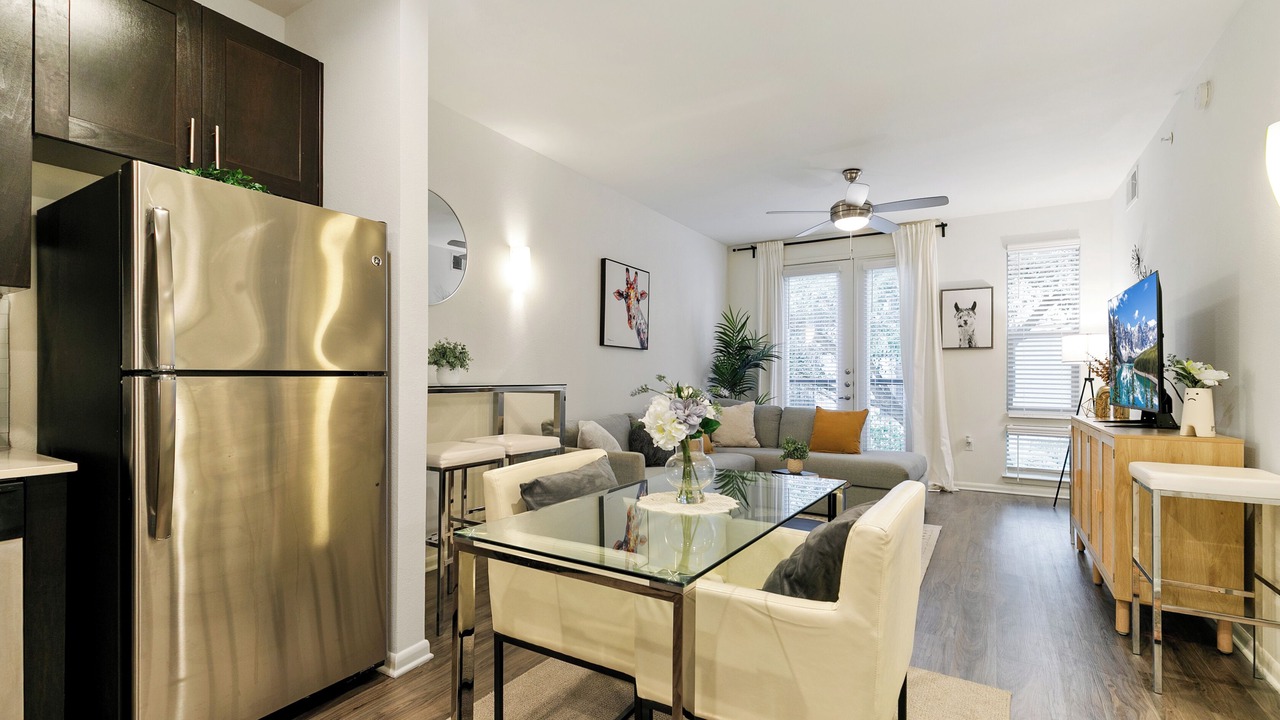 Photo of Livingroom in Legacy Park