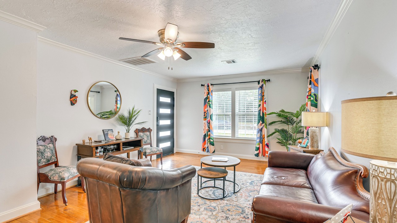 Photo of Livingroom in OST - South Union