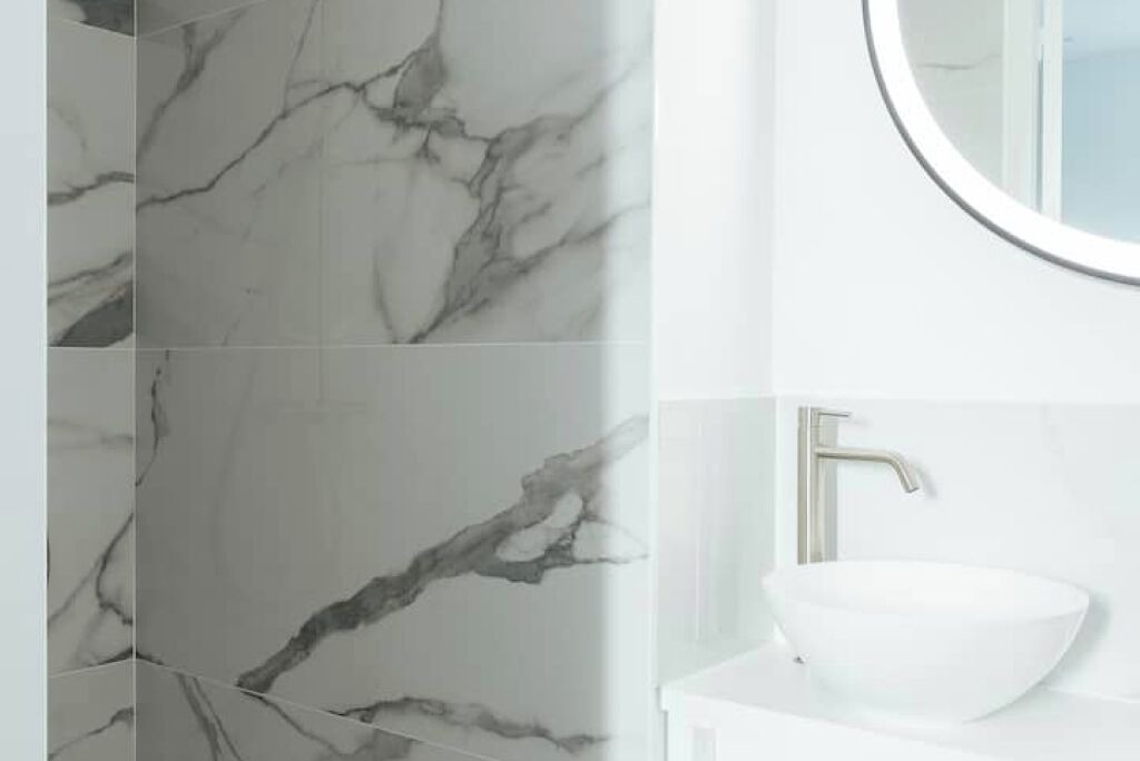 Photo of Bathroom in Downtown Angers