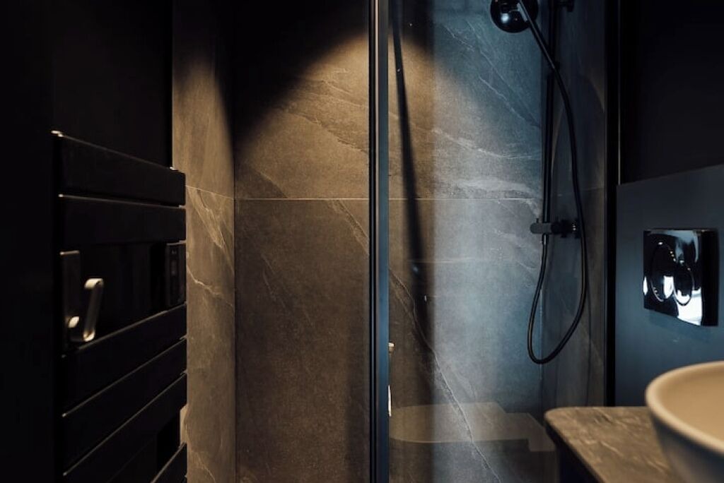 Photo of Bathroom in Downtown Angers