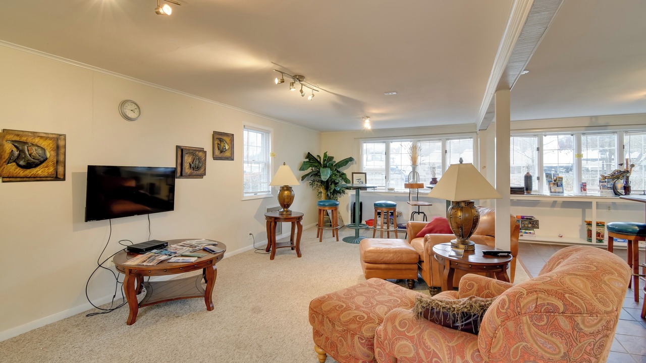 Photo of Others in North Rose