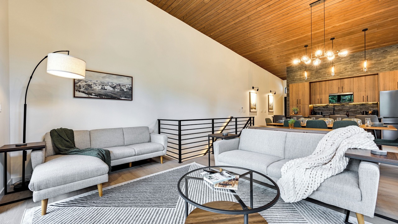 Photo of Livingroom in Hyak
