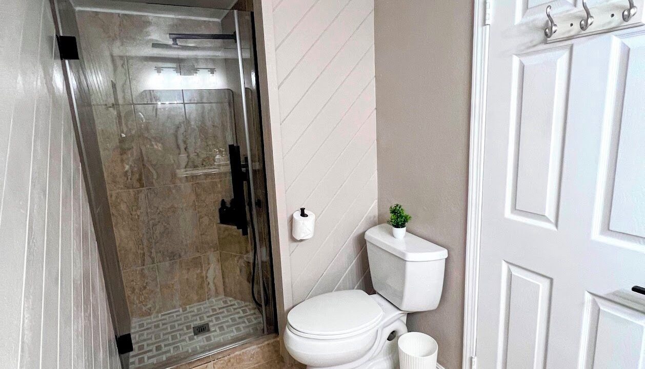 Photo of Bathroom in Orange