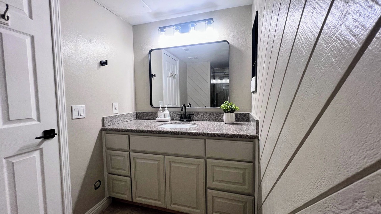 Photo of Bathroom in Orange