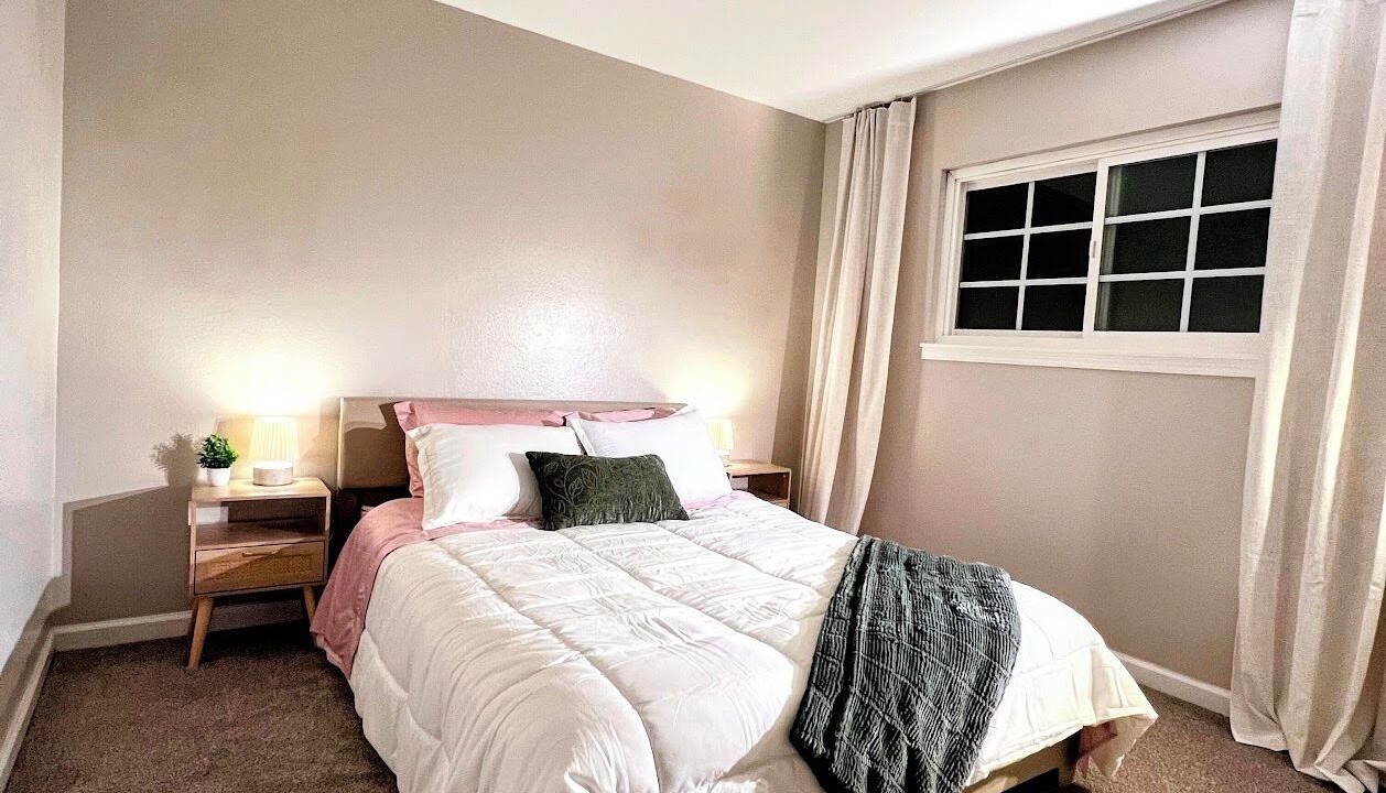 Photo of Bedroom in Orange