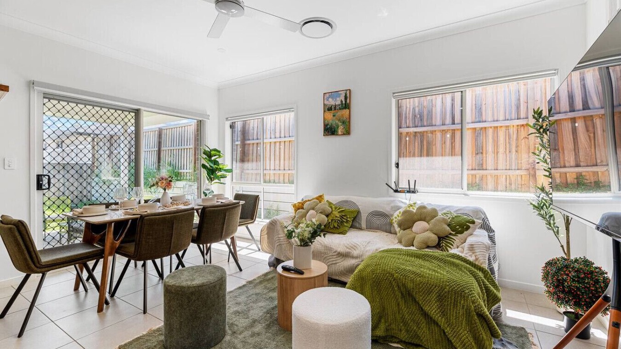 Photo of Livingroom in Deebing Heights