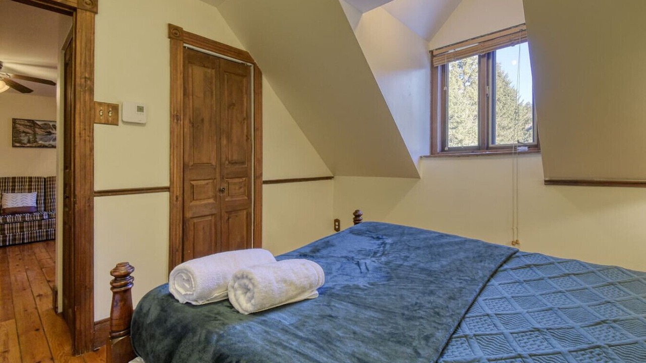 Photo of Bedroom in St-Adolphe-d'Howard