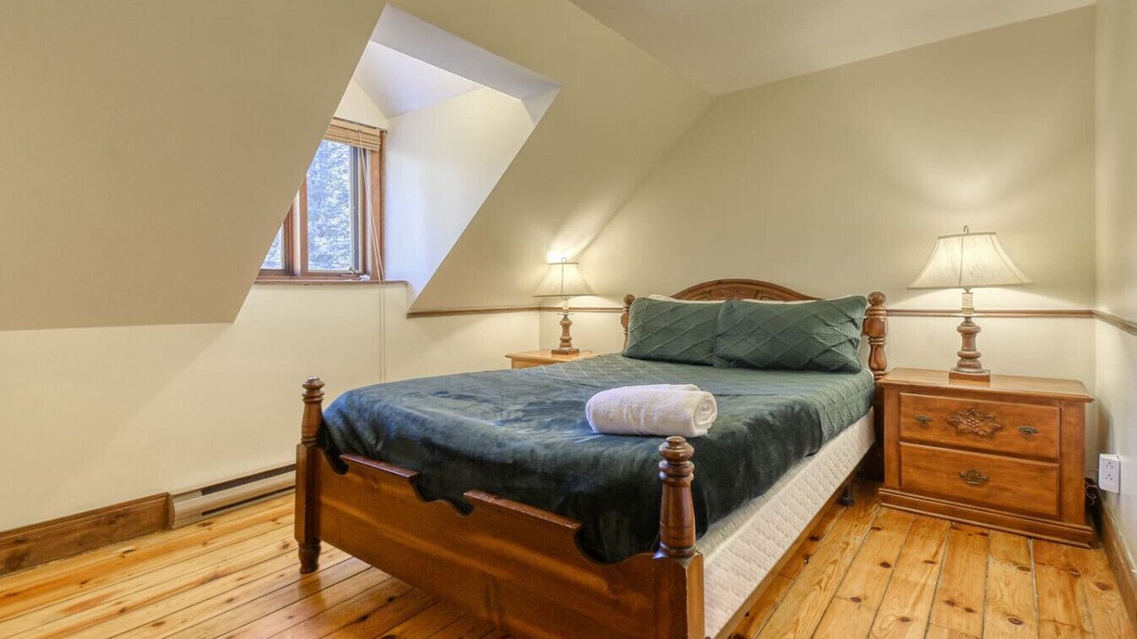 Photo of Bedroom in St-Adolphe-d'Howard