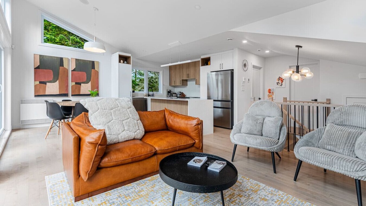 Photo of Livingroom in Lac-Swell