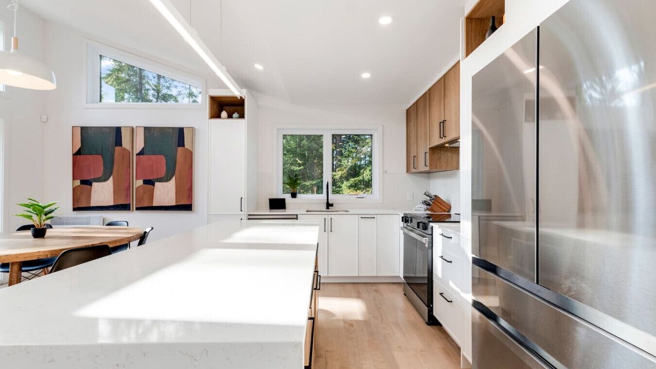 Photo of Kitchen in Lac-Swell