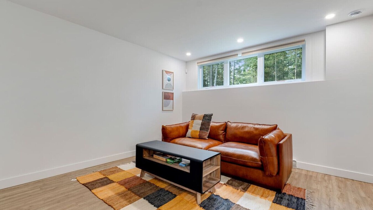Photo of Livingroom in Lac-Swell