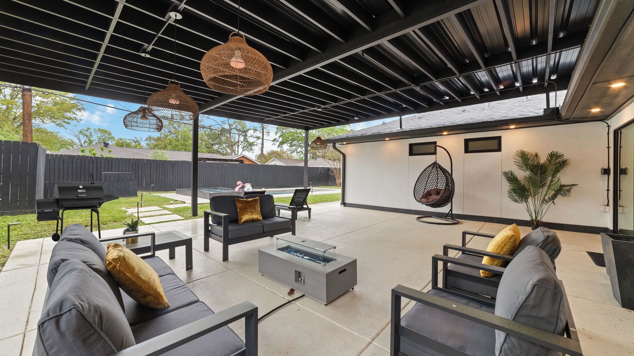 Photo of Patio Balcony in Woodlake - Briar Meadow