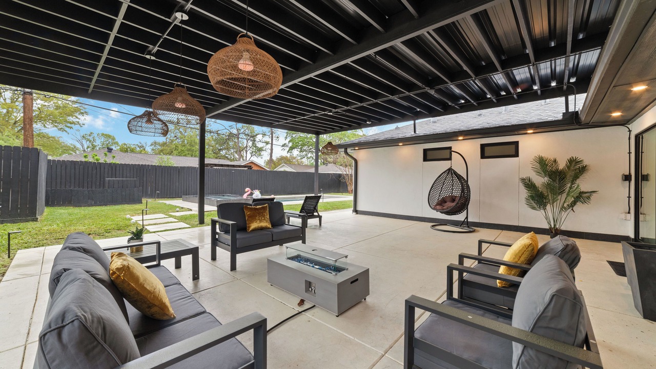 Photo of Patio Balcony in Woodlake - Briar Meadow
