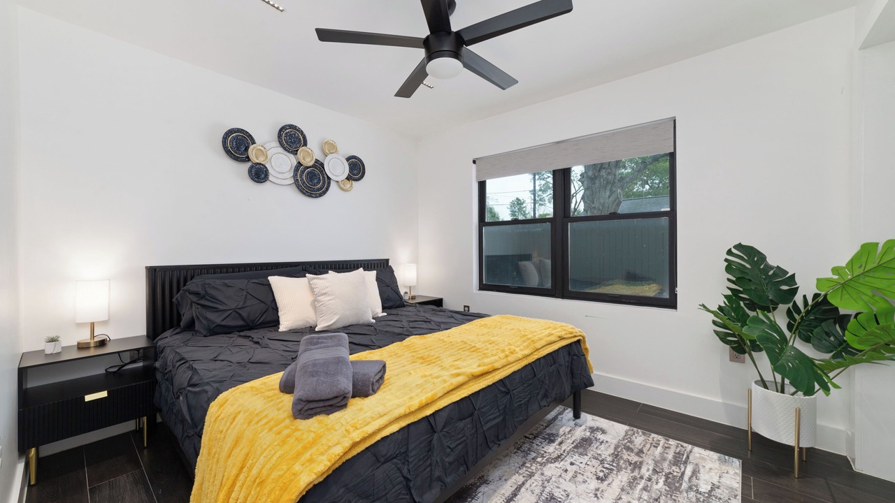 Photo of Bedroom in Woodlake - Briar Meadow
