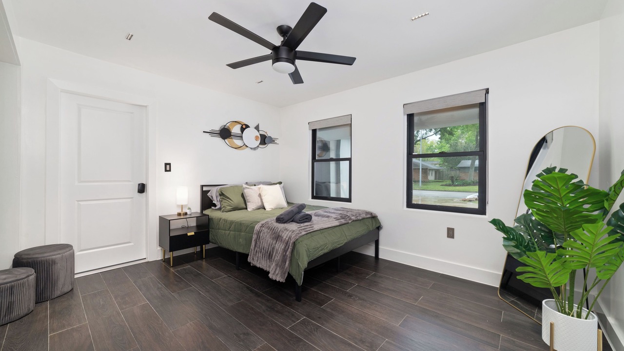 Photo of Bedroom in Woodlake - Briar Meadow