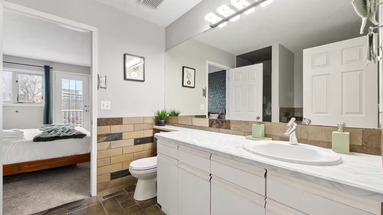Photo of Bathroom in Sunnyside