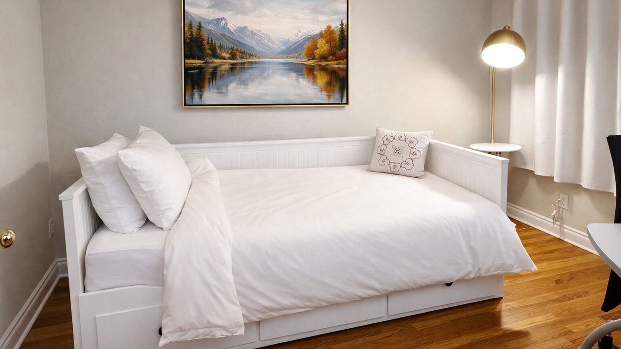 Photo of Bedroom in Oakville