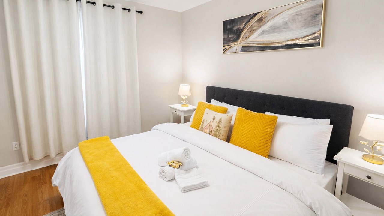 Photo of Bedroom in Oakville