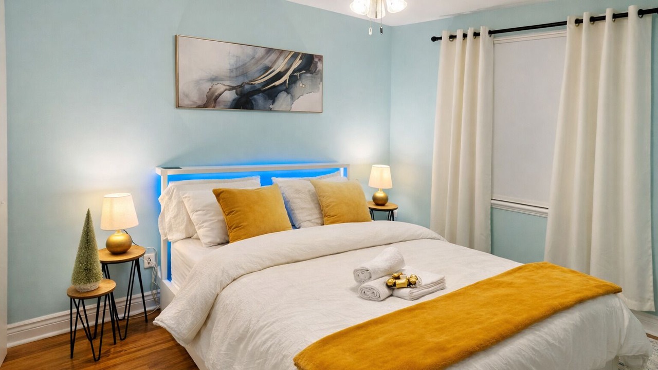 Photo of Bedroom in Oakville