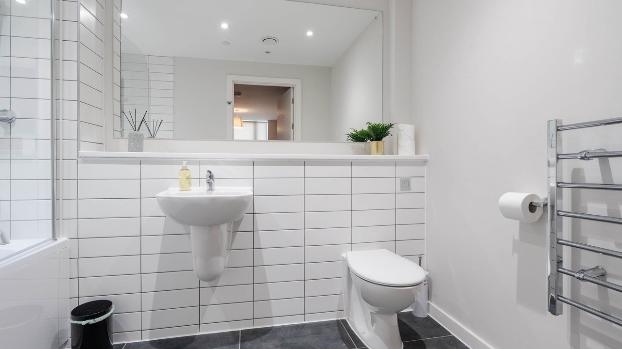 Photo of Others in Everton