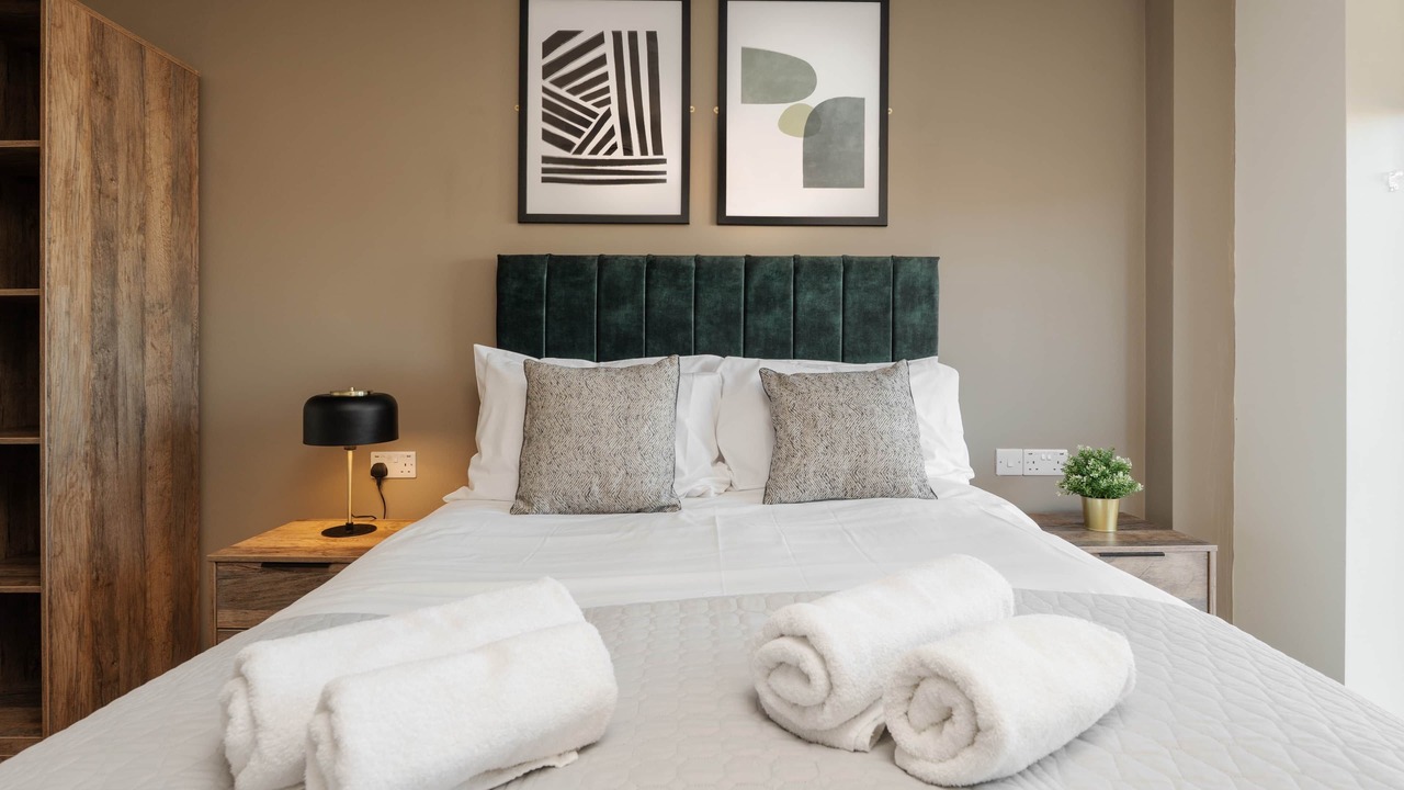 Photo of Others in Everton