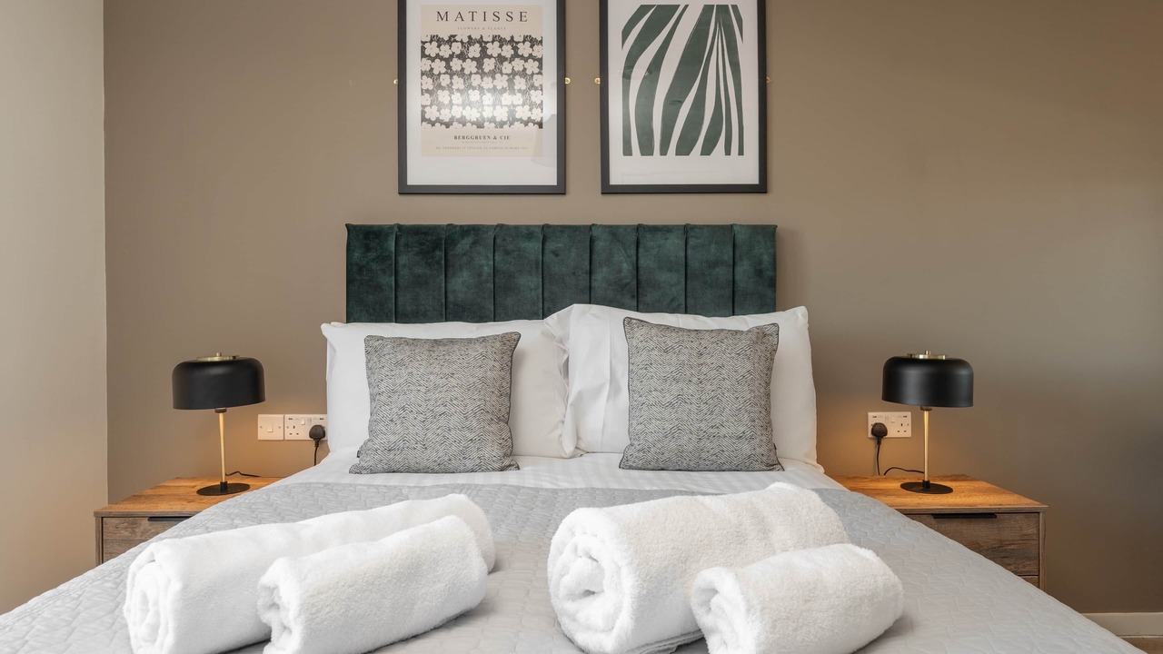 Photo of Others in Everton