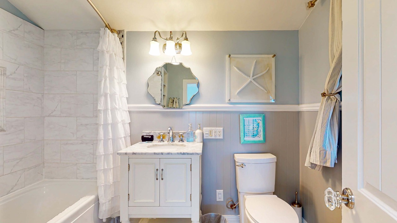 Photo of Bathroom in Fort Bragg