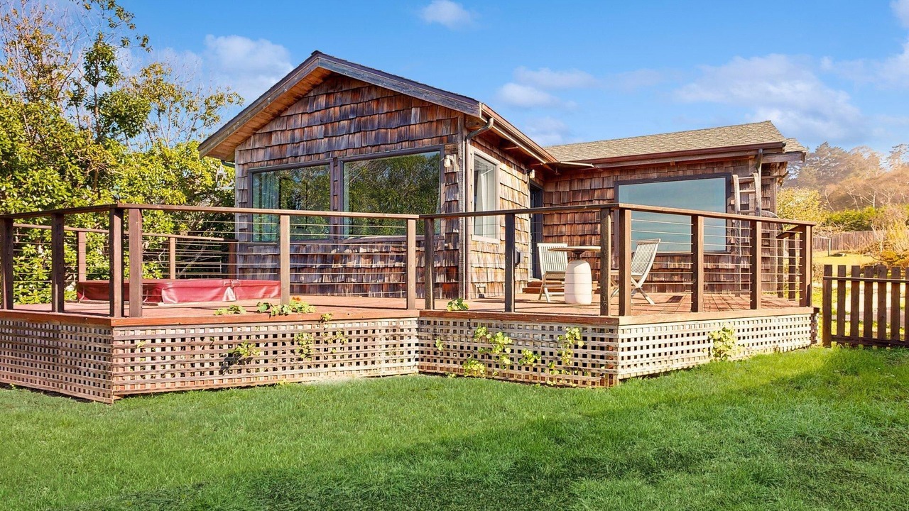 Photo of Patio Balcony in Mendocino