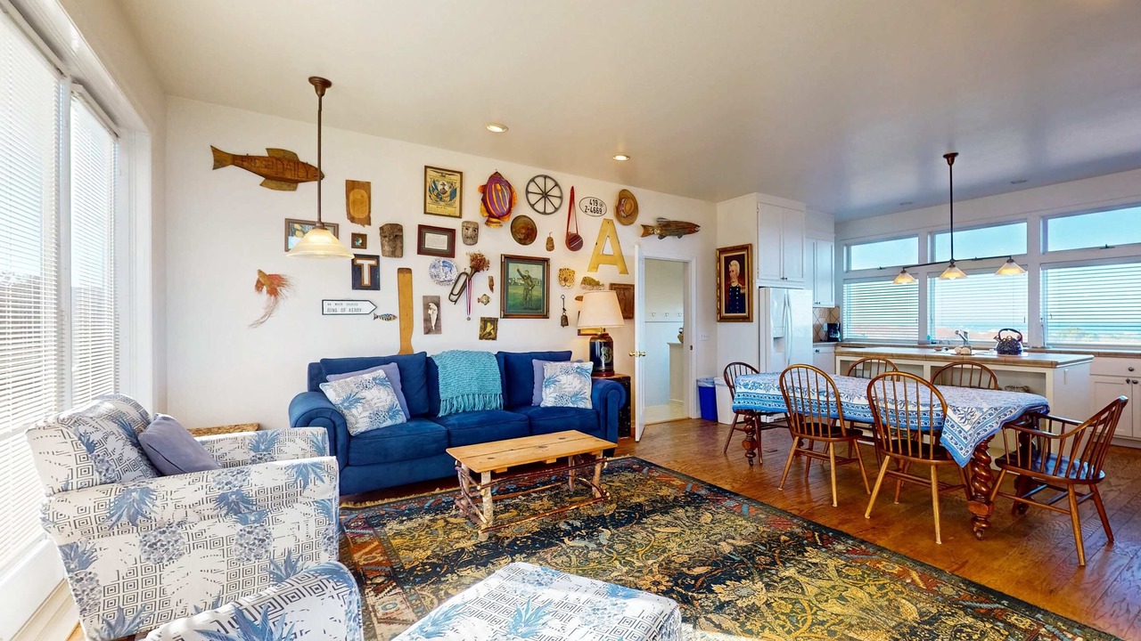 Photo of Livingroom in Fort Bragg