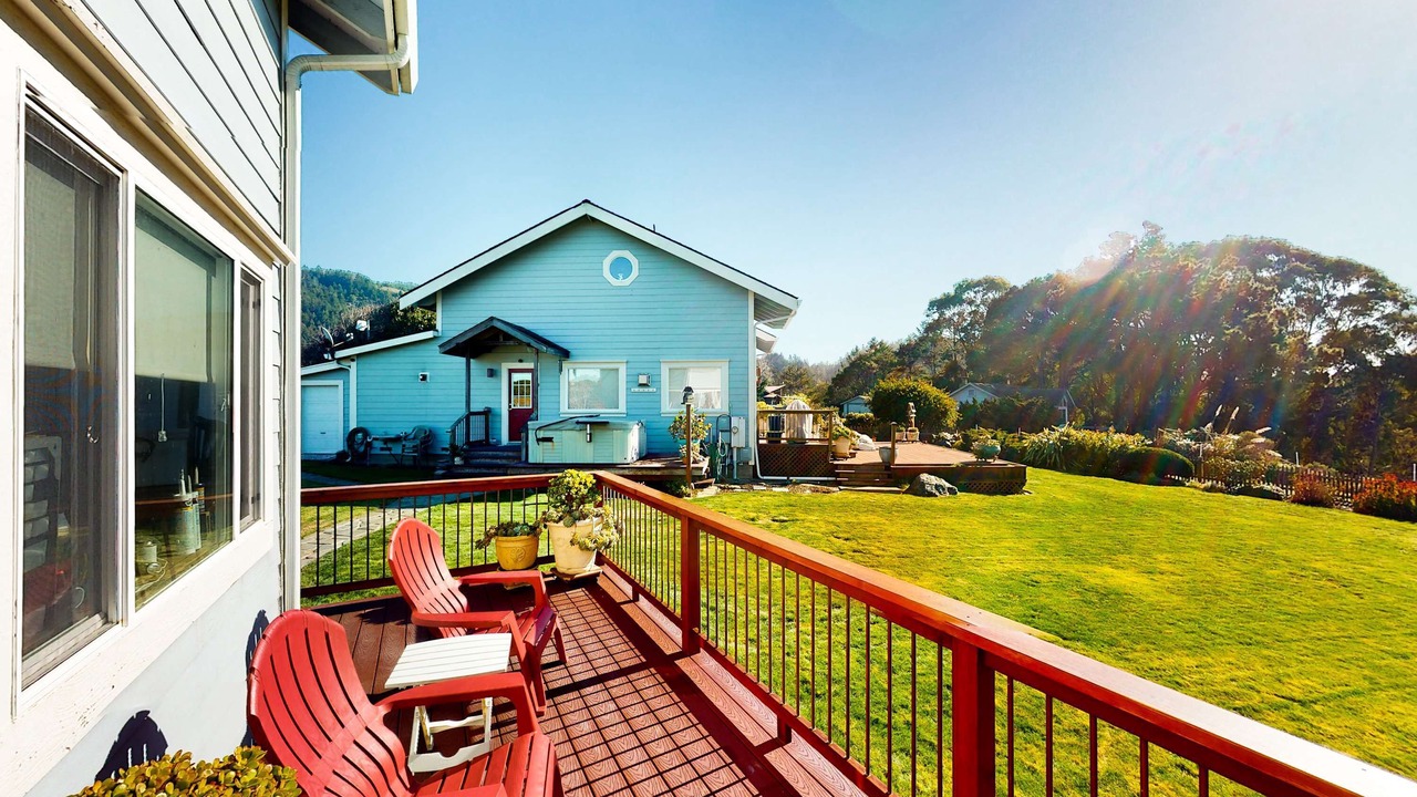 Photo of Patio Balcony in Elk