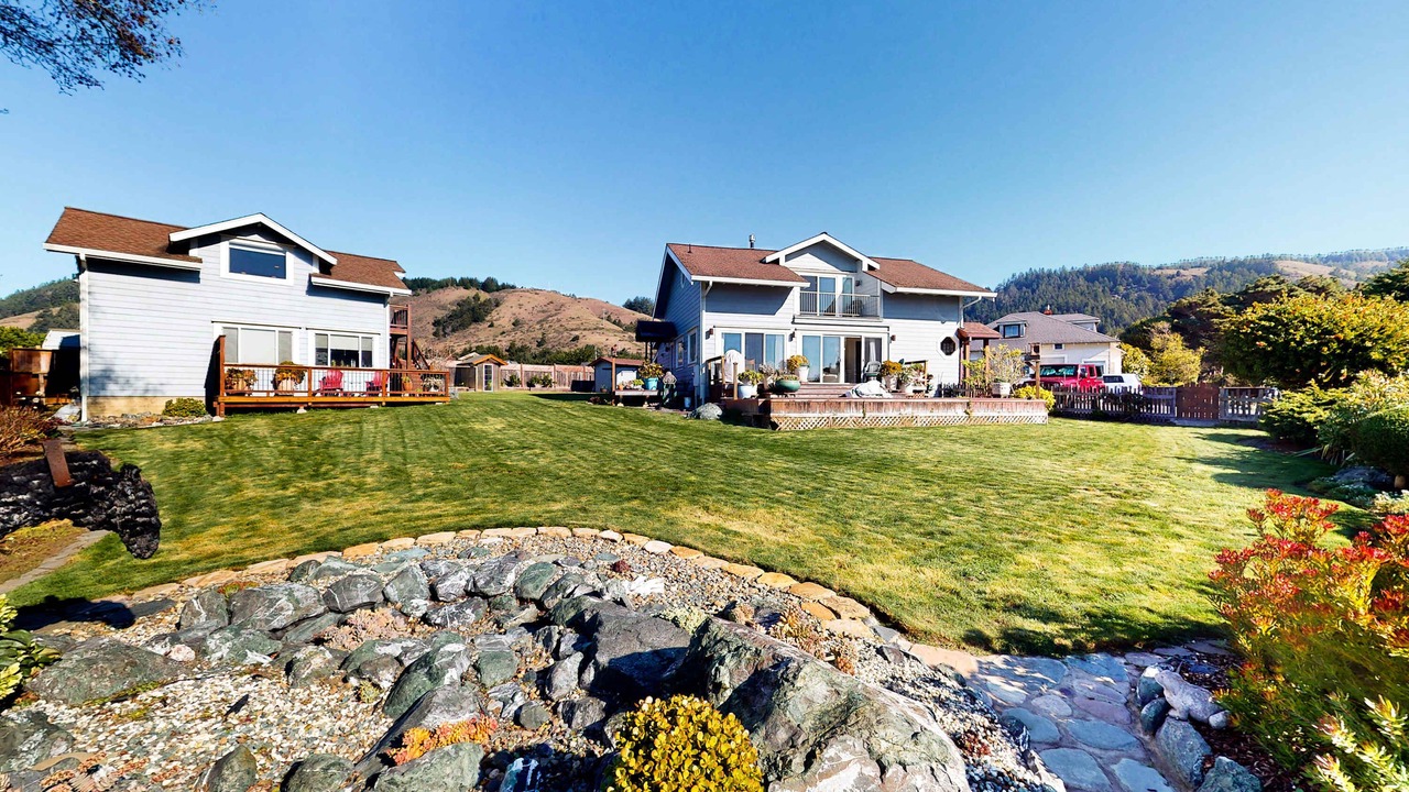 Photo of Outdoor in Elk