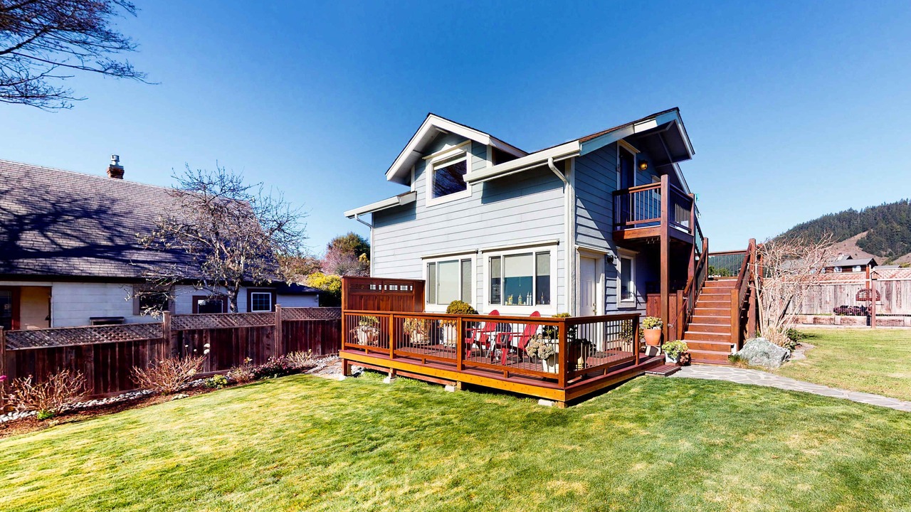 Photo of Outdoor in Elk