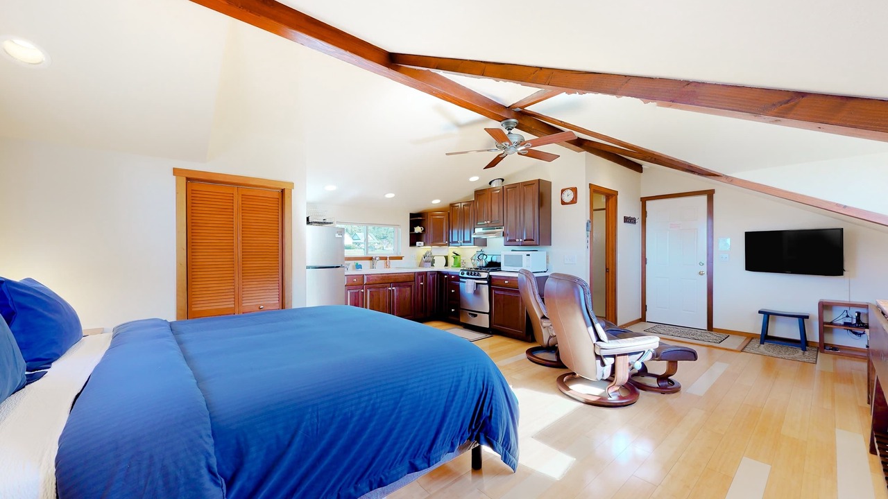 Photo of Bedroom in Elk