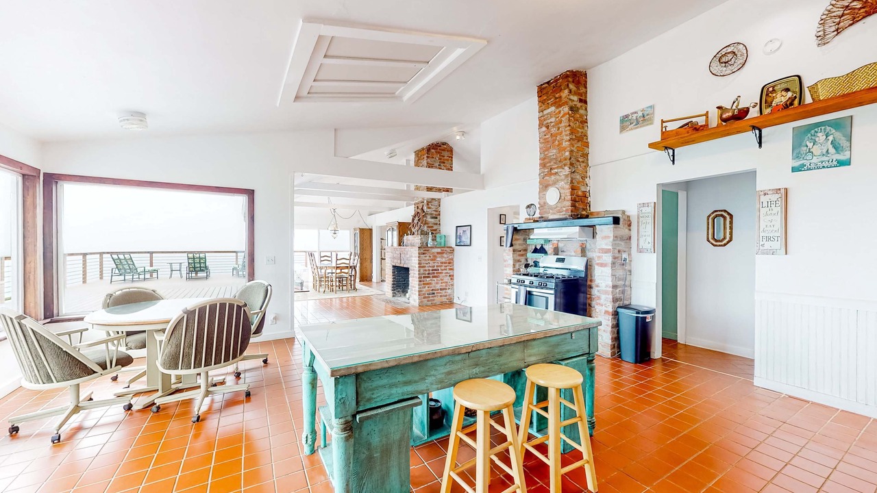 Photo of Others in Elk