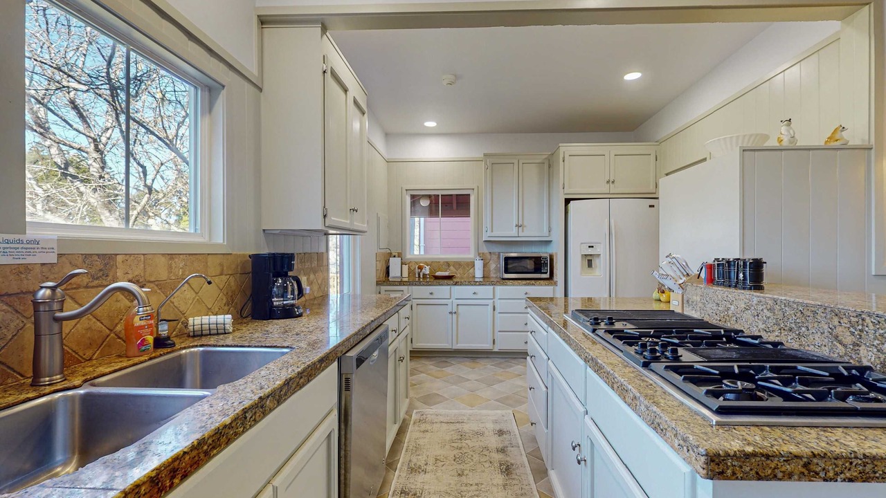 Photo of Kitchen in Mendocino