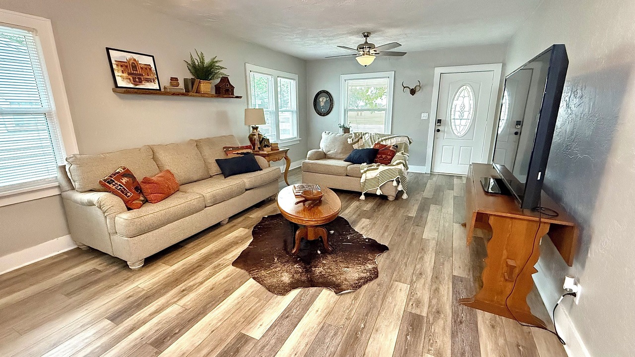 Photo of Livingroom in Ponca City