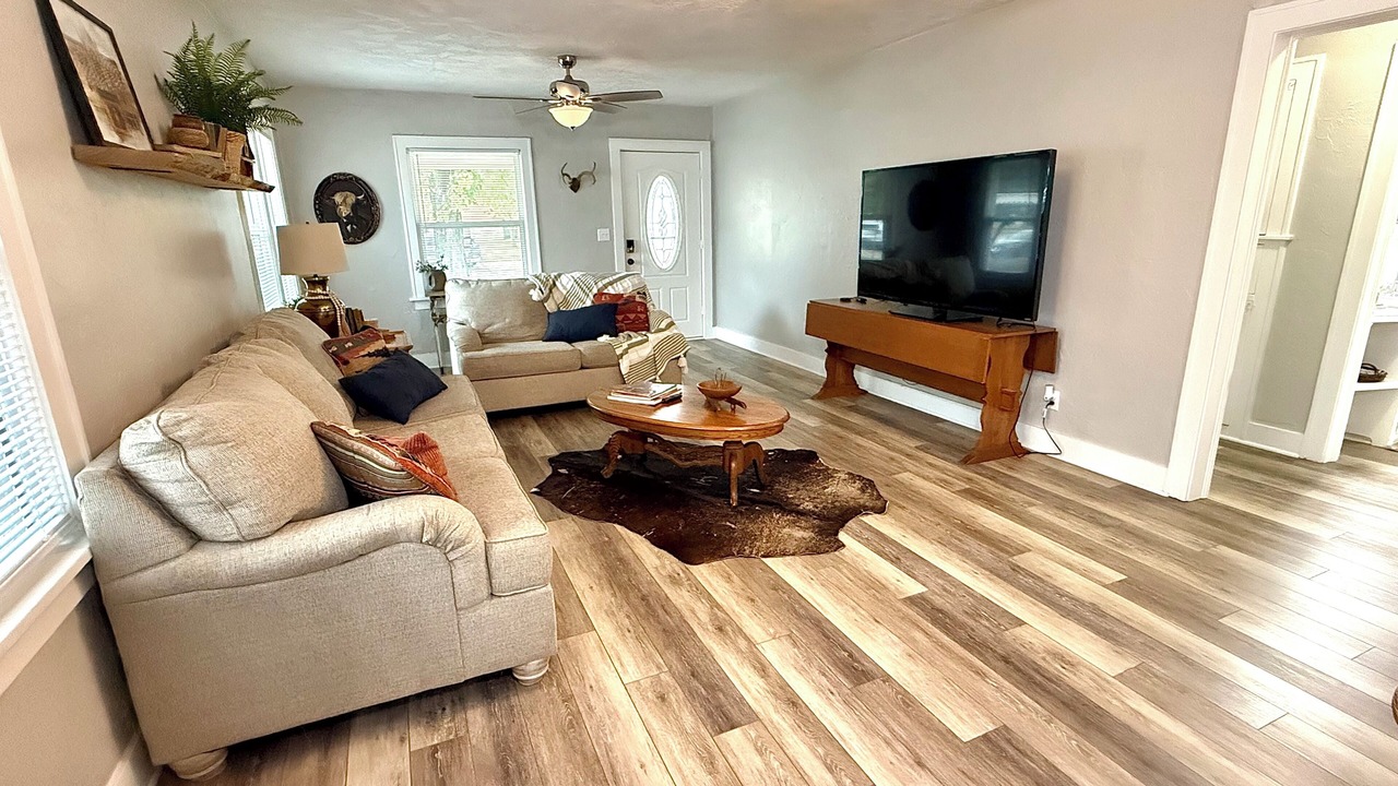 Photo of Livingroom in Ponca City