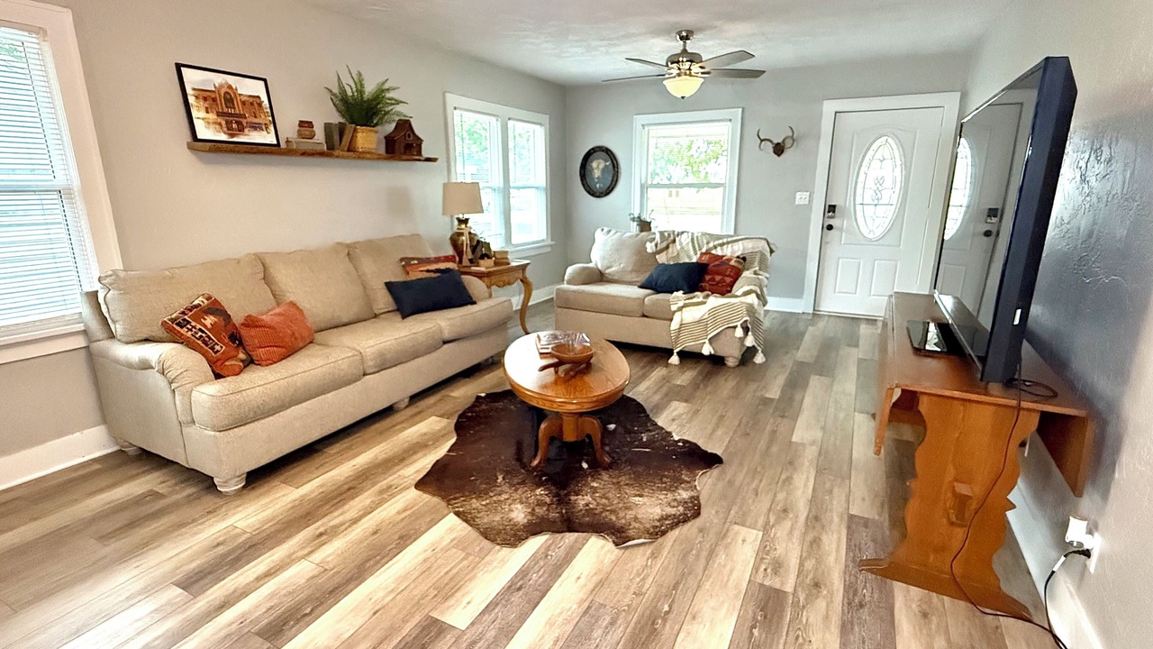Photo of Livingroom in Ponca City