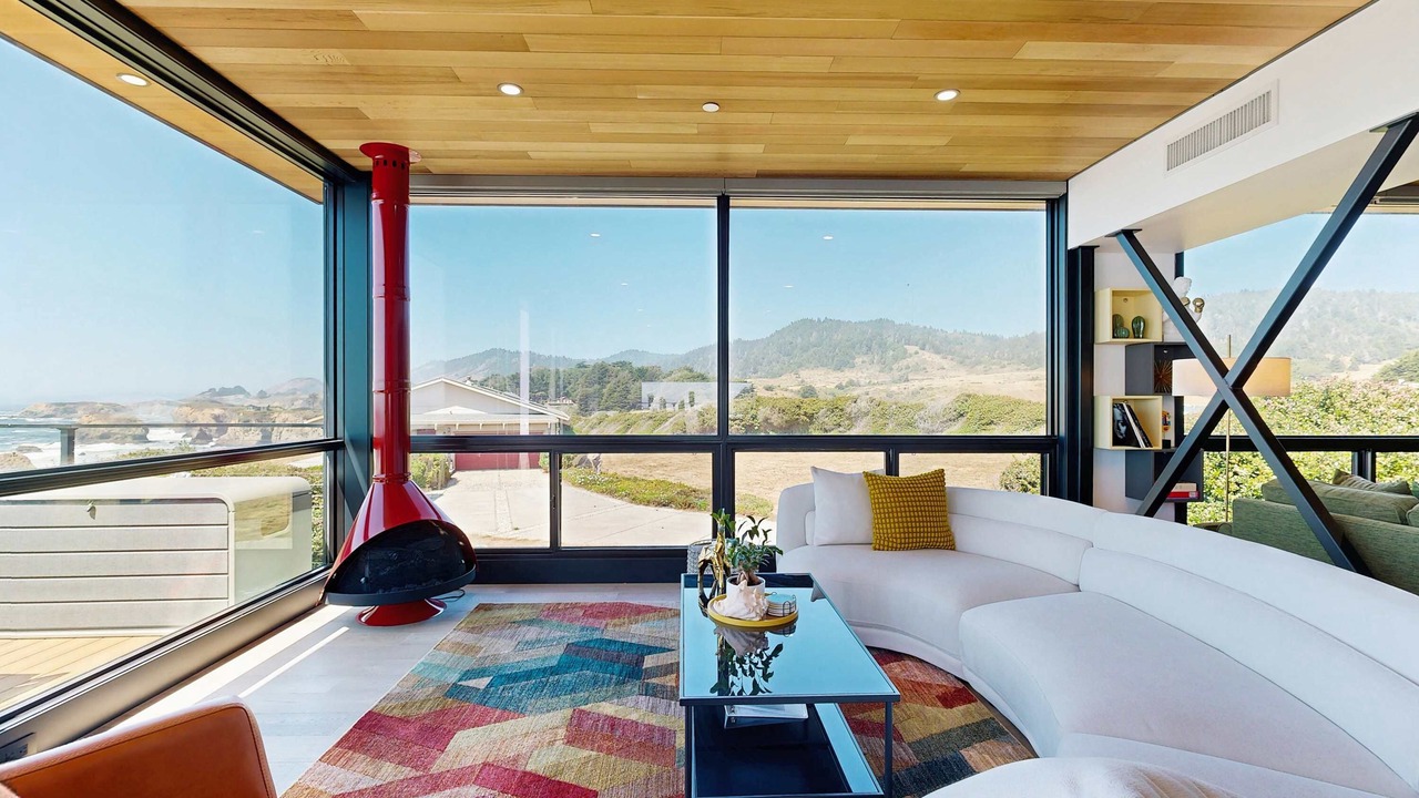 Photo of Livingroom in Fort Bragg