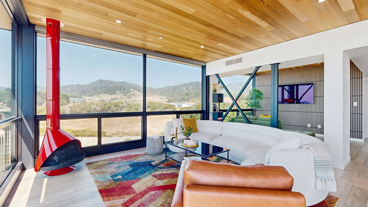 Photo of Livingroom in Fort Bragg