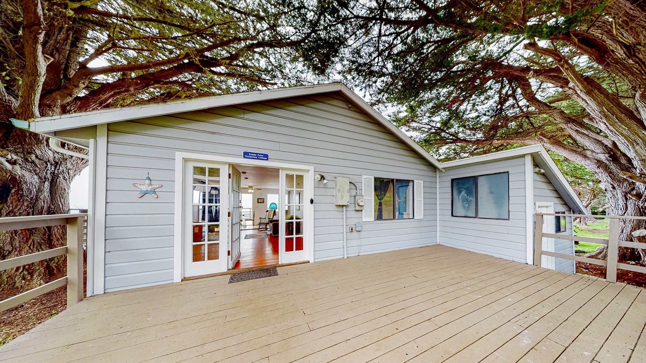 Photo of Outdoor in Elk