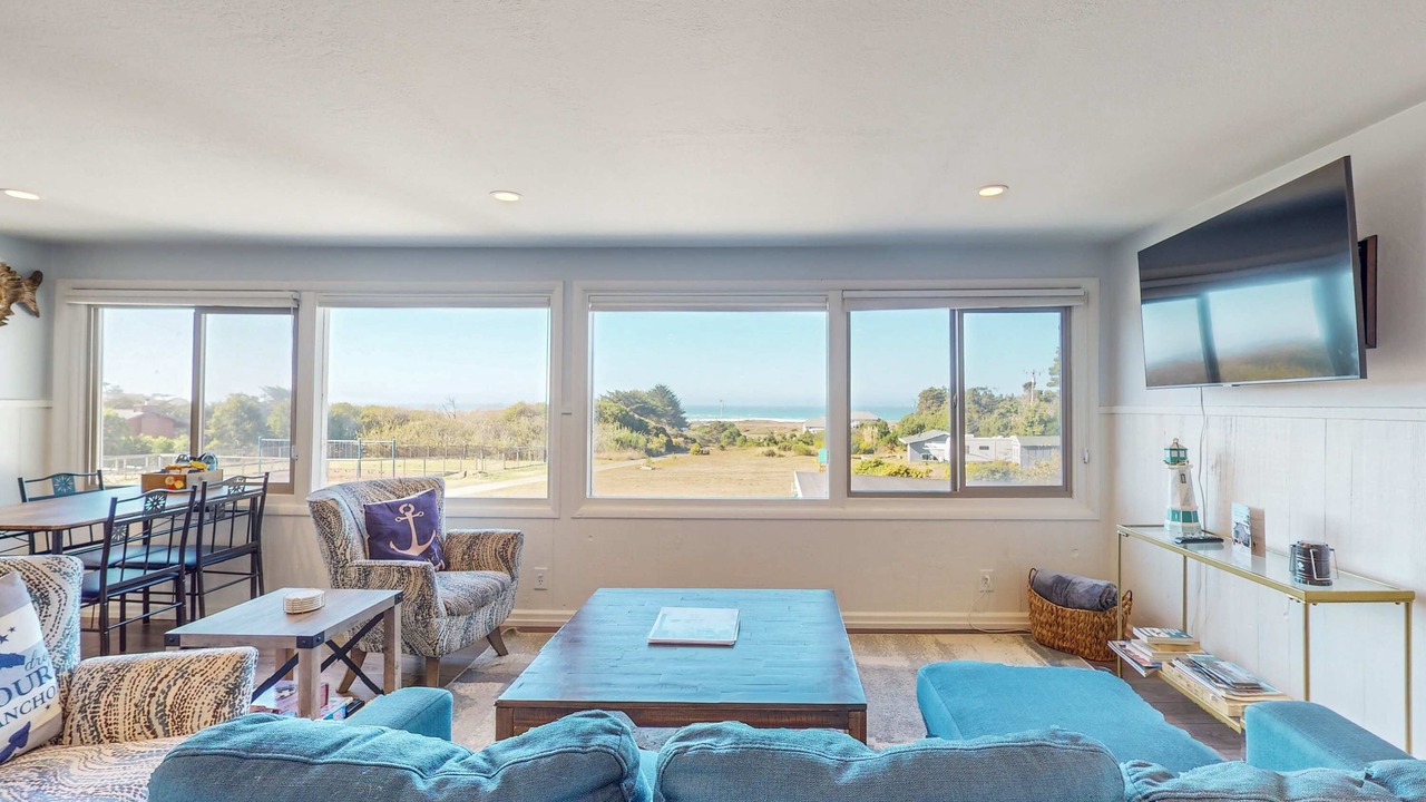 Photo of Livingroom in Fort Bragg