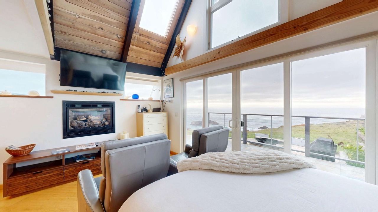 Photo of Bedroom in Fort Bragg