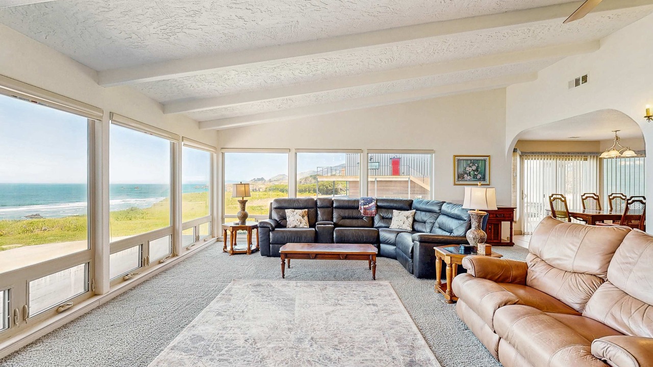 Photo of Livingroom in Fort Bragg