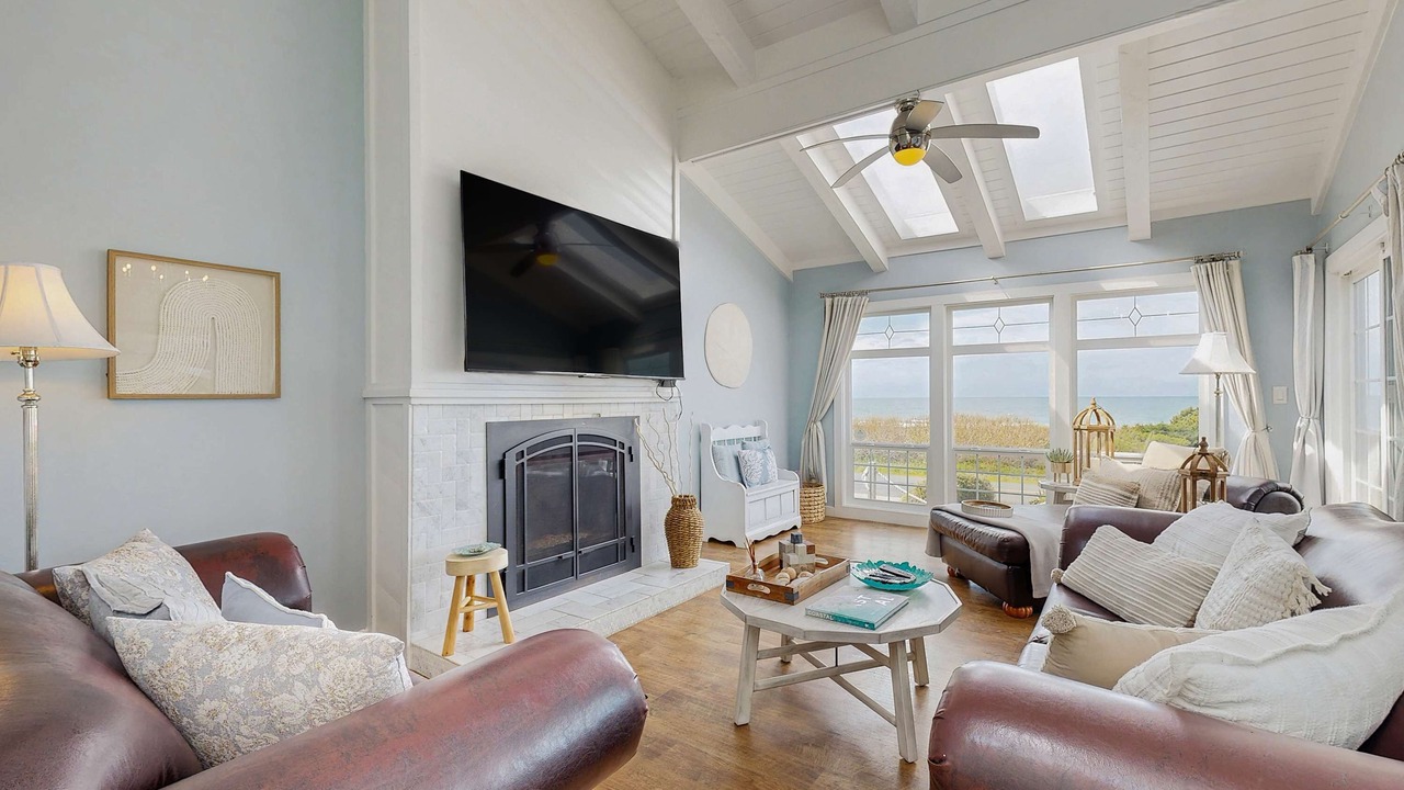 Photo of Livingroom in Fort Bragg